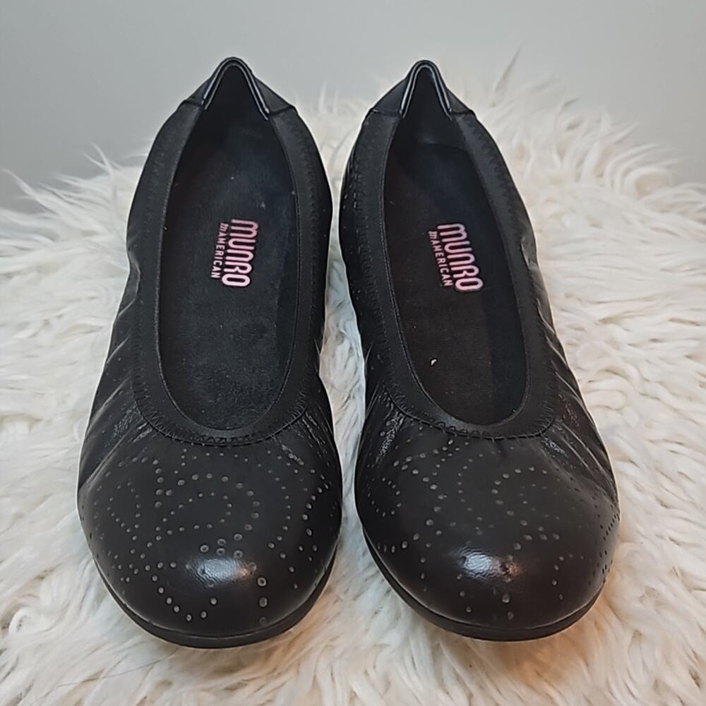 Munro American Perforated Black Leather Ballet Flats - Women’s Size 8M